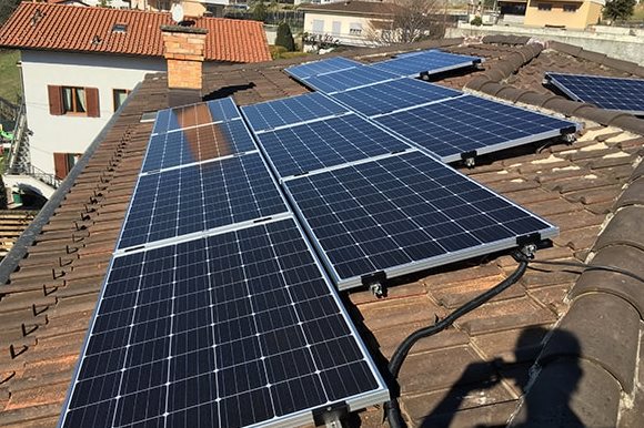 Impianto fotovoltaico tetto a falda